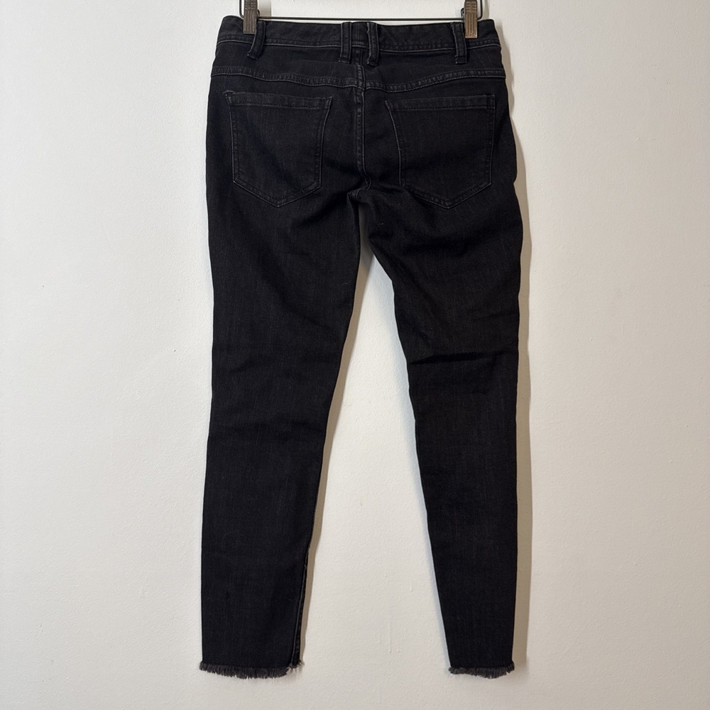 Free People Black Skinny Jeans 26 Ripped Knee Raw Hem Indie Sleaze‎ Grunge Y2K - Picture 7 of 7